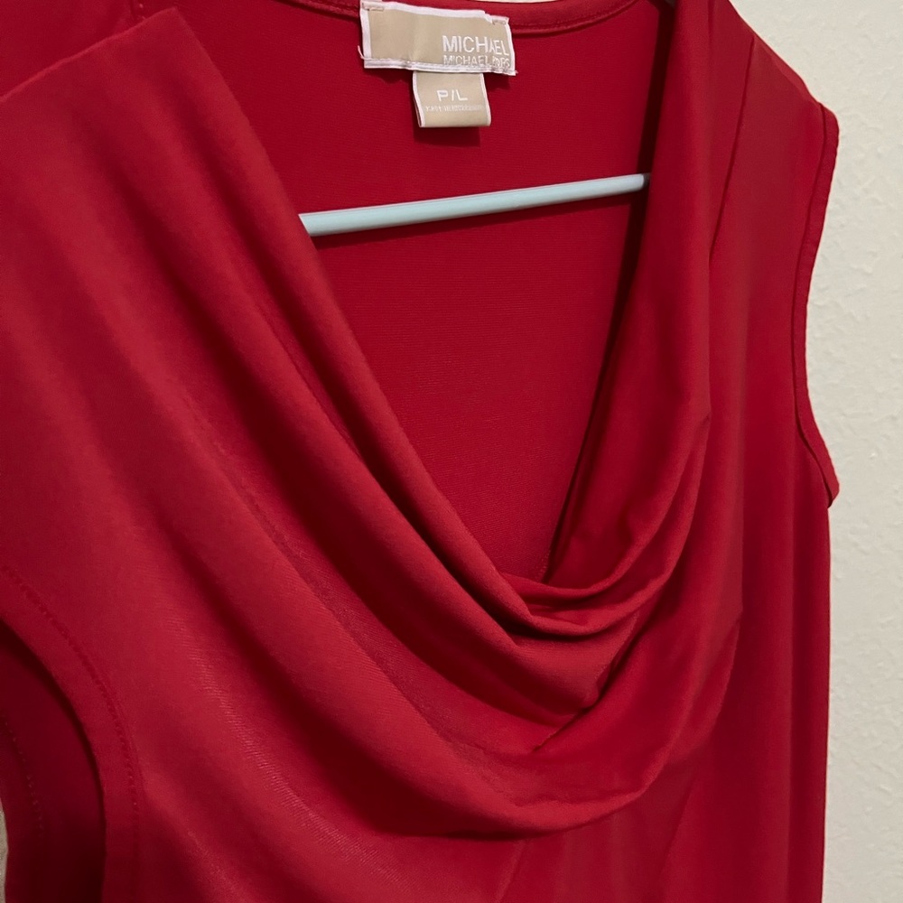 Red blouse - Picture 3 of 3